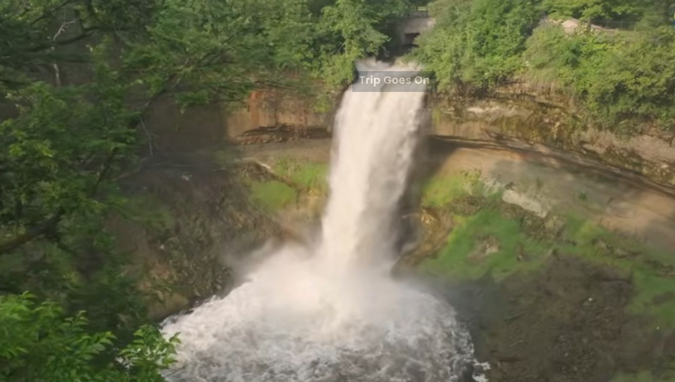 Minnesota water fall from United States Of America