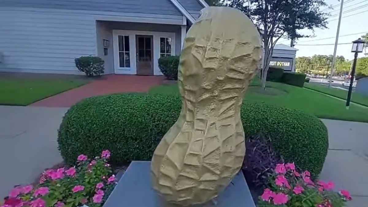 Peanut Monument