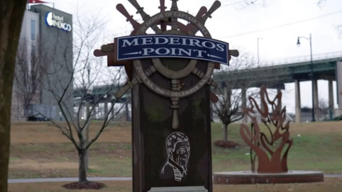 Medeiros Point, Riverwalk, Tuscaloosa, Alabama United States Of America